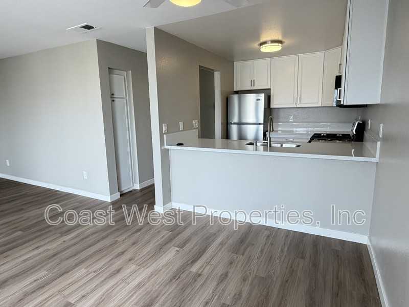193 Elder Ave - Photo 6 of 23