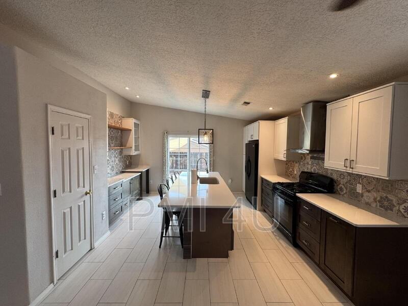 10620 Rio Del Sol Ct Nw - Photo 6 of 29