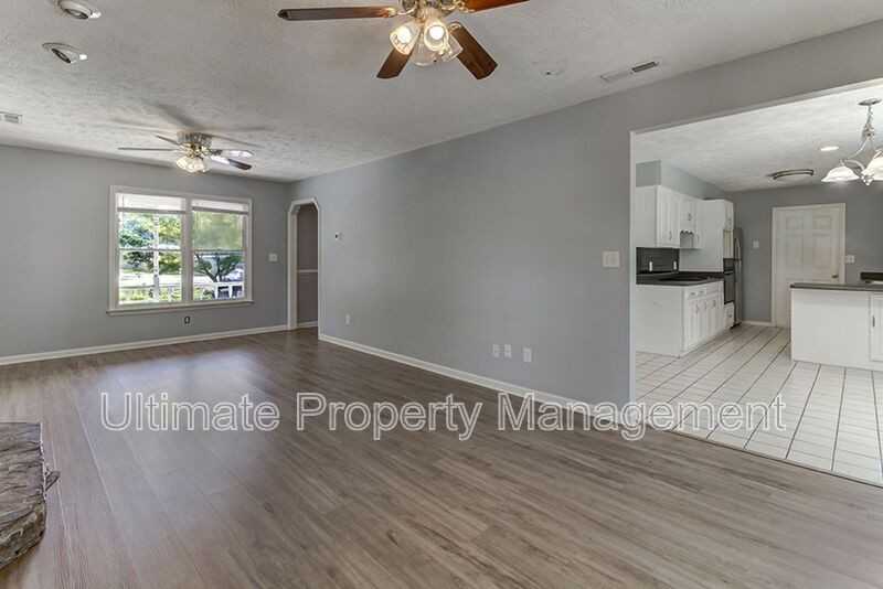 4614 Masonboro Loop Rd - Photo 5 of 22