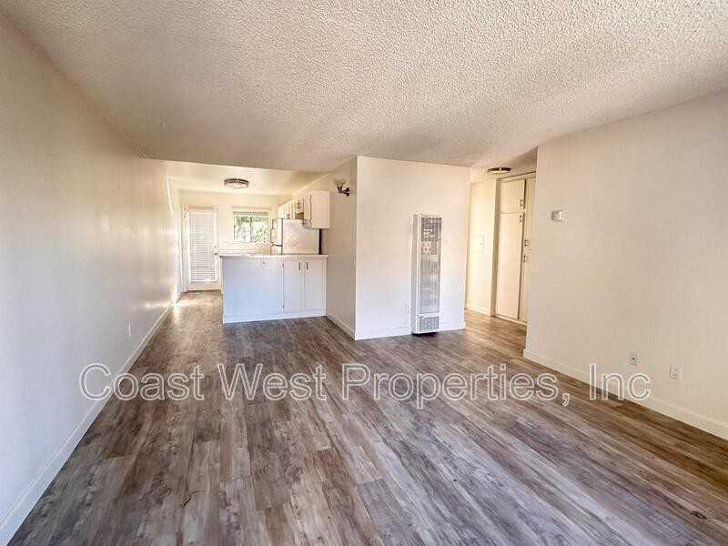 3515 Roosevelt St #H - Photo 2 of 15