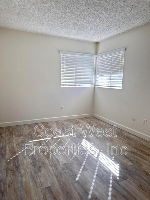 3515 Roosevelt St #H - Photo 6 of 15