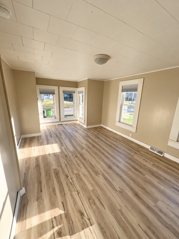 105 South St - Photo 4 of 9