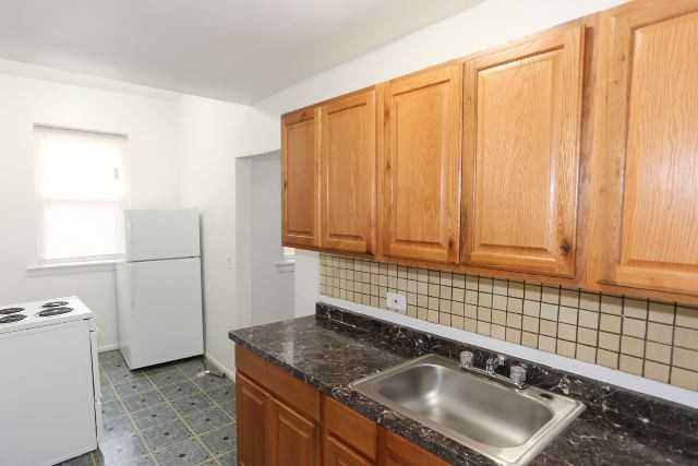 4513 N Malden St #GD - Photo 6 of 17