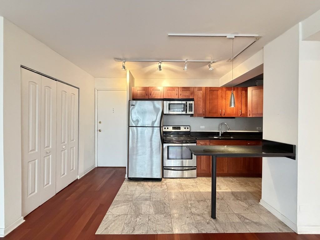 4180 N Marine Dr #1304 - Photo 2 of 21