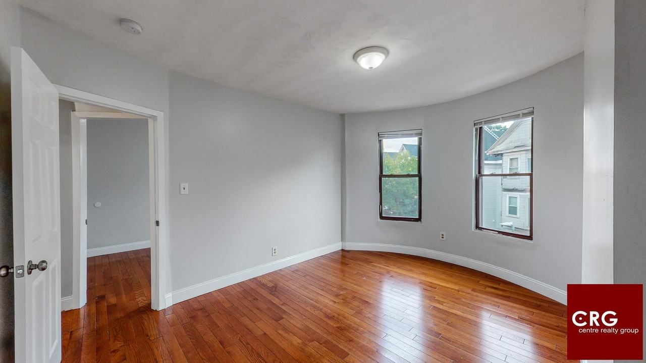 23 Harold St #2 - Photo 6 of 18