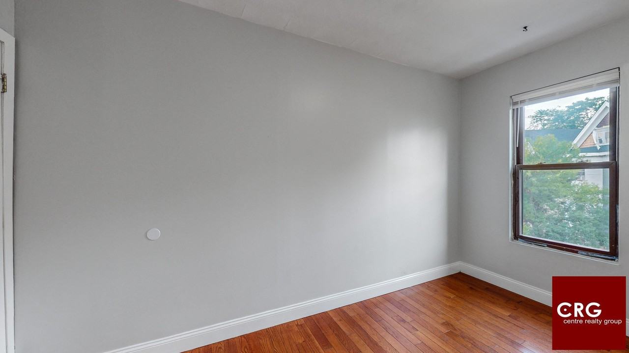 23 Harold St #2 - Photo 7 of 18