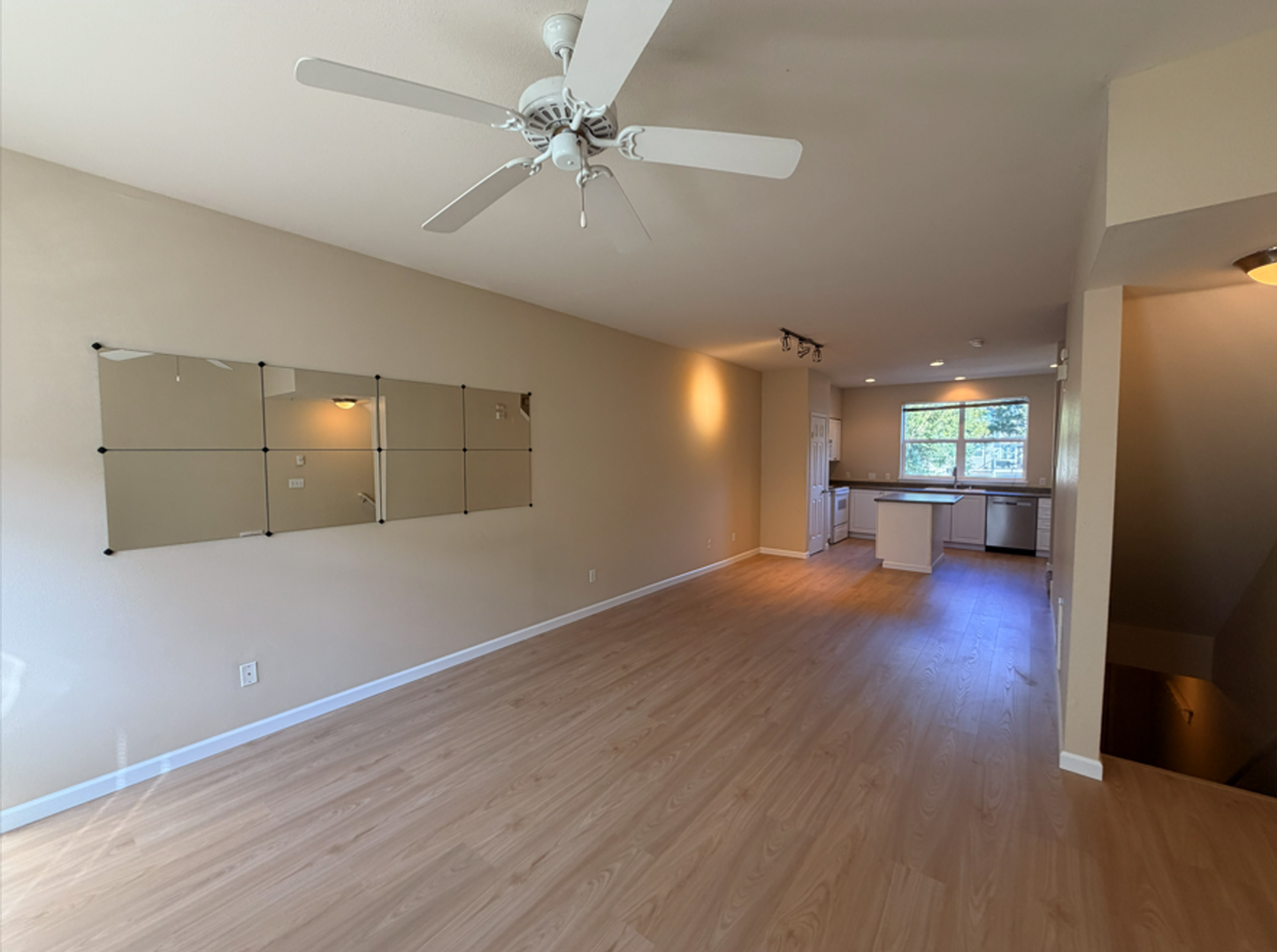 714 Se Fairwinds Loop - Photo 3 of 26