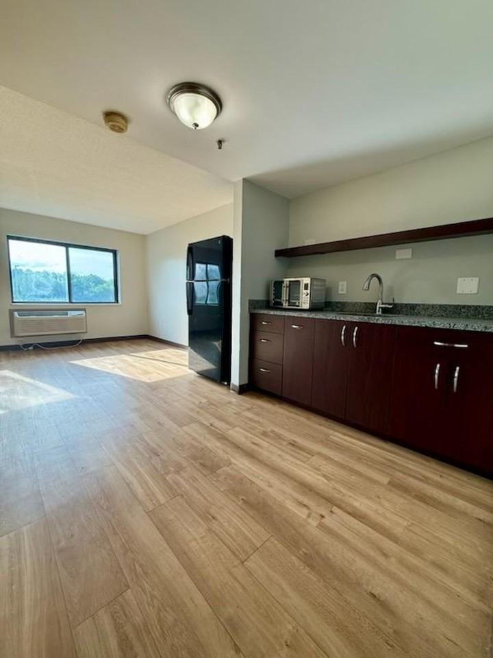 The Current Apartments! - Photo 6 of 21