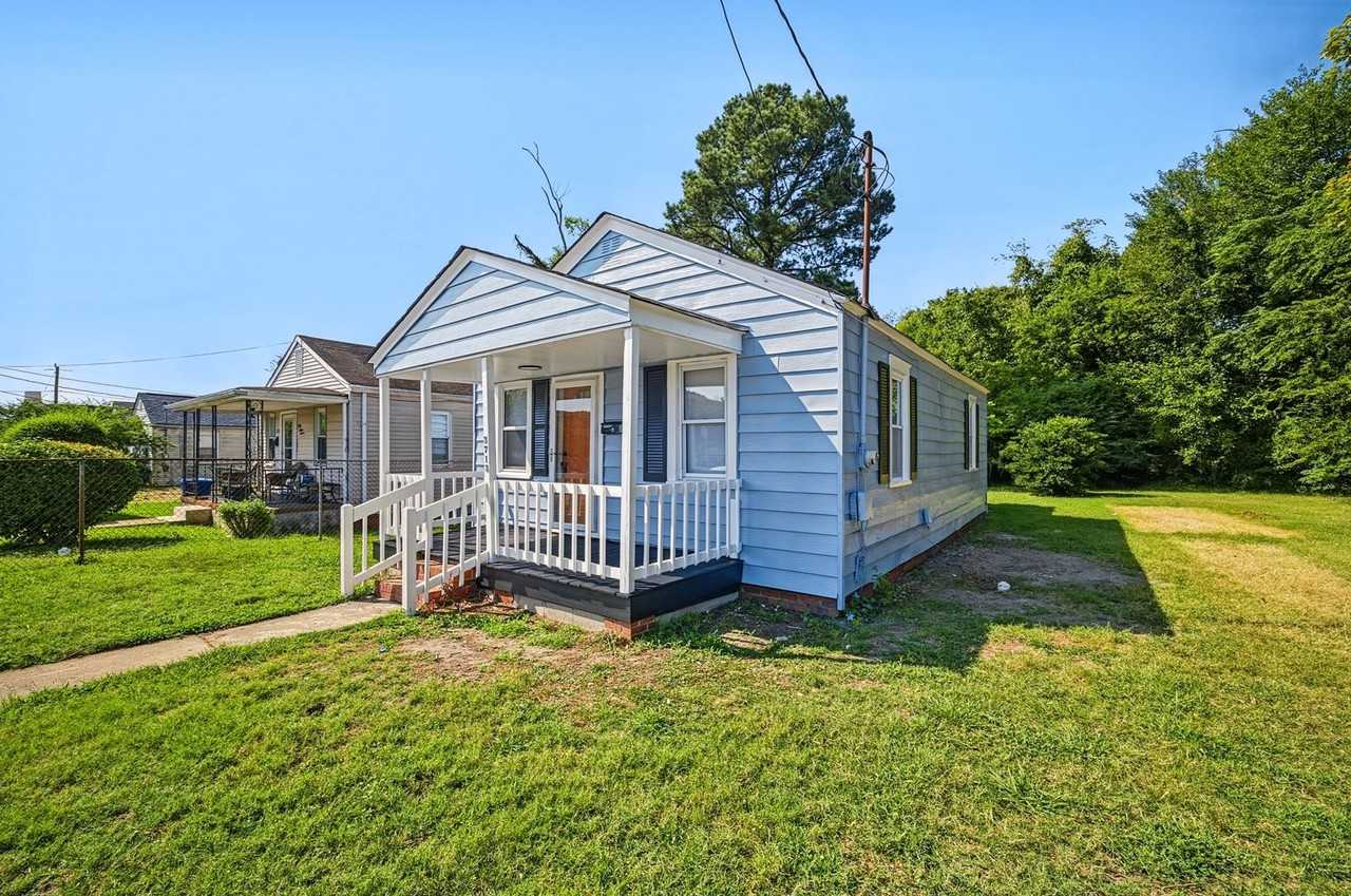 3713 Chestnut Ave - Photo 3 of 25