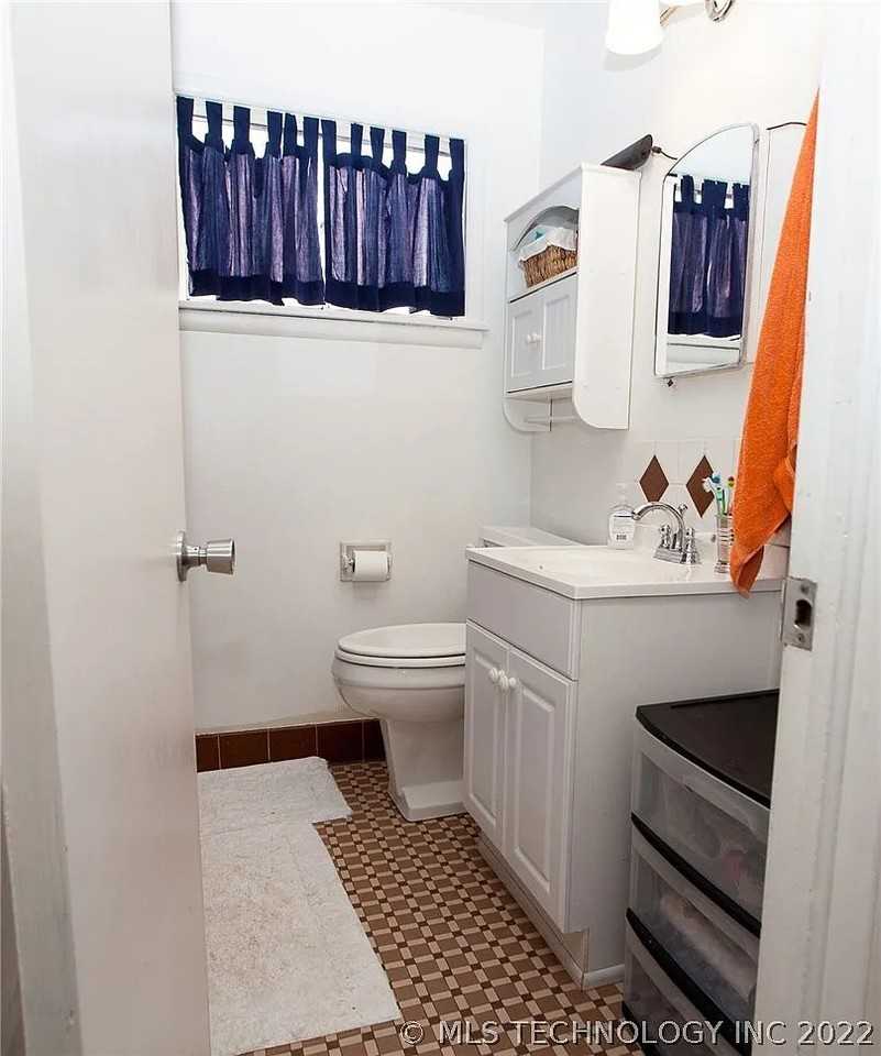 5716 E 24th Pl - Photo 6 of 17