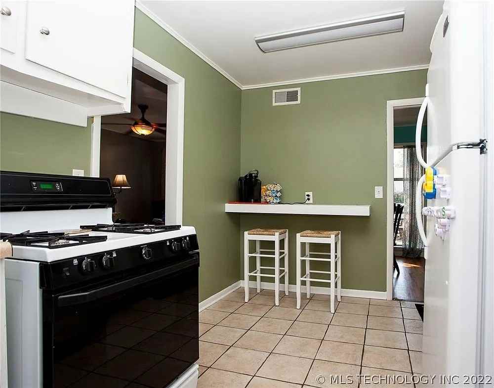 5716 E 24th Pl - Photo 7 of 17