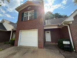 featured image of 2428 E University Dr