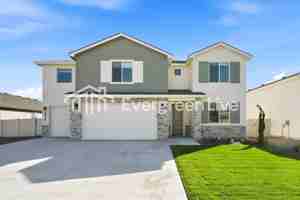featured image of 4516 Portofino Way