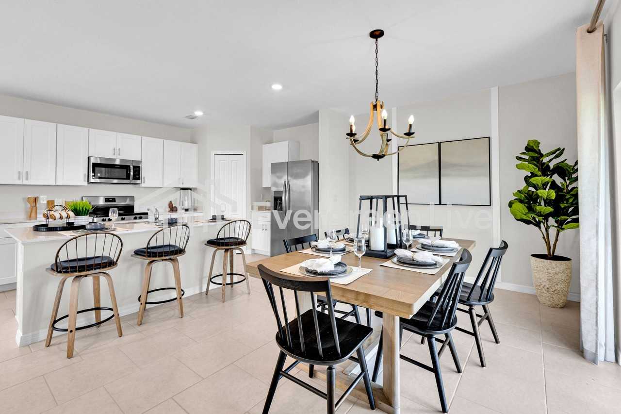 8132 Sw 44th Ter - Photo 4 of 12