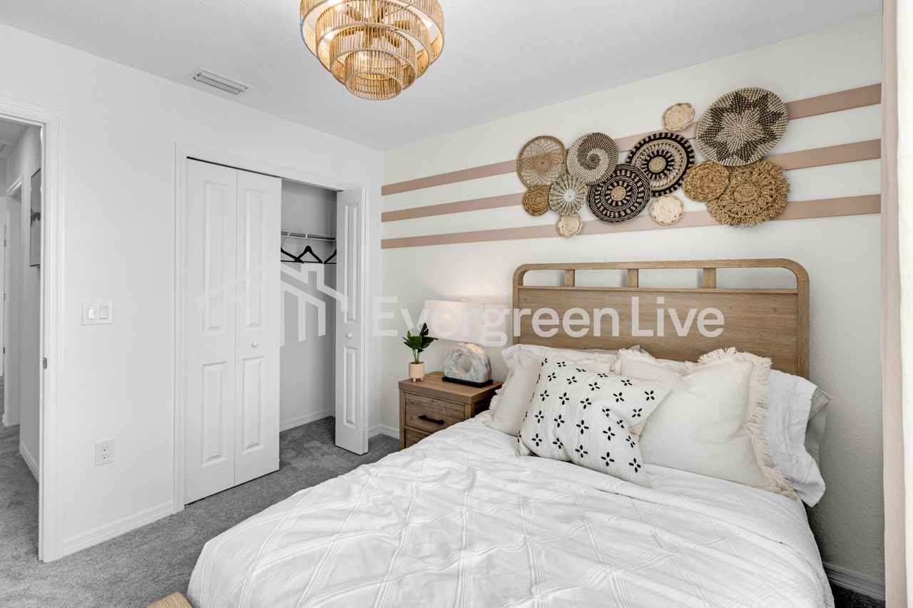 8132 Sw 44th Ter - Photo 7 of 12