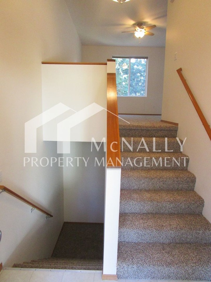 7504 Sorrel Ct - Photo 3 of 23