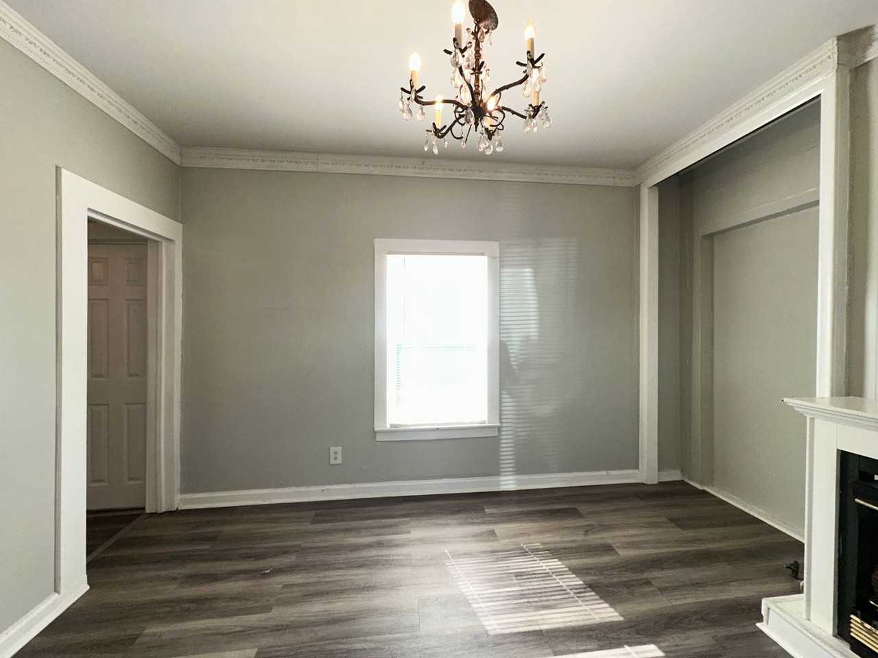 907 Charles Ave - Photo 4 of 11