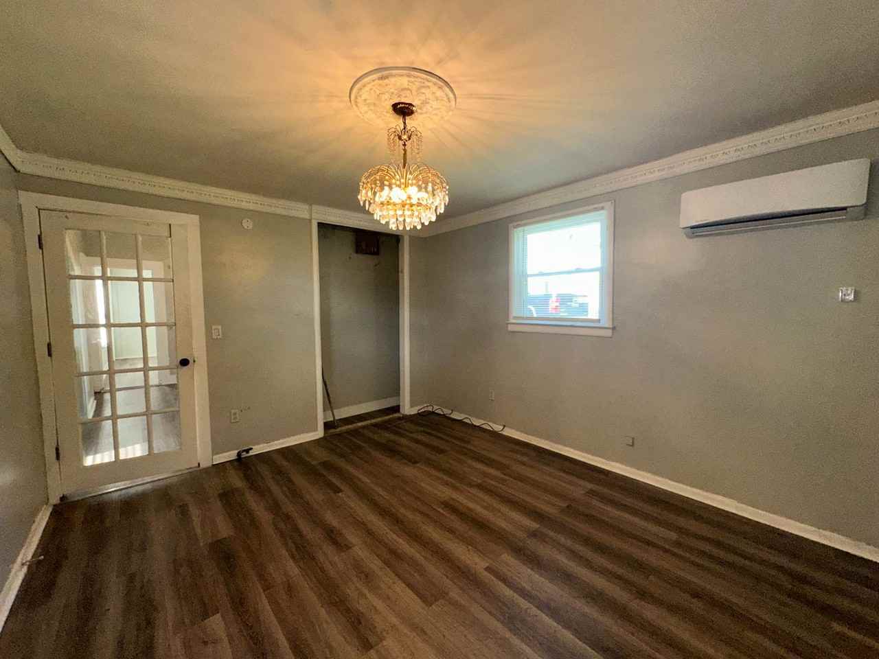 907 Charles Ave - Photo 7 of 11