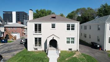 featured image of 411 S 38th Ave