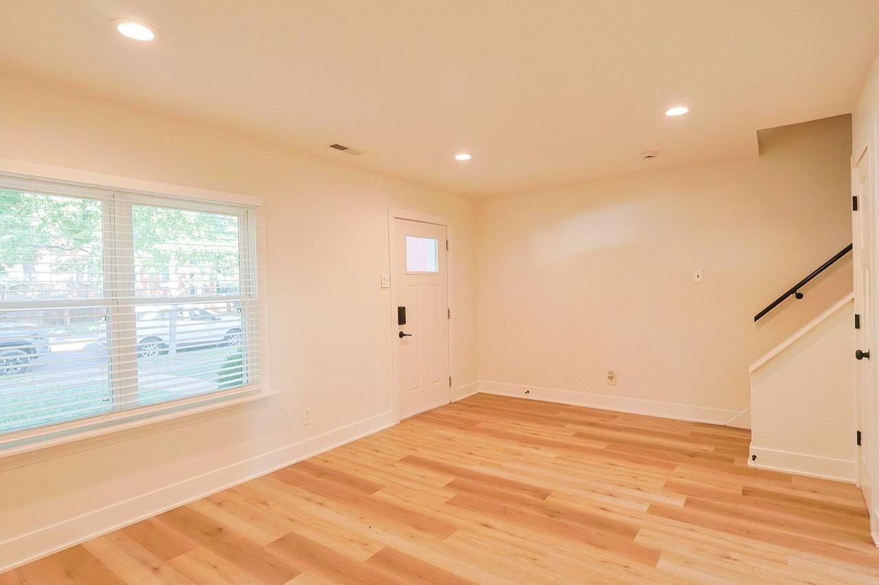 2250 Jules St - Photo 6 of 26