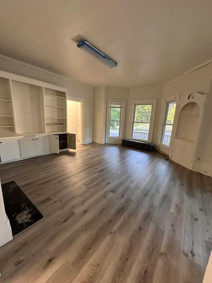 1403 Main St - Photo 7 of 8
