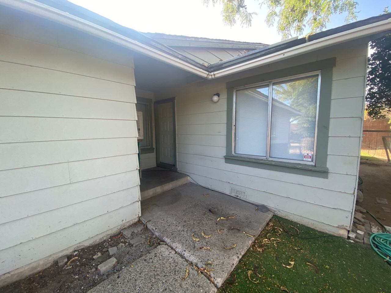 6660 Peppermint Dr - Photo 4 of 17