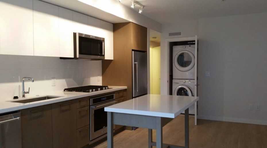 384 East 1st Avenue - Photo 3 of 11