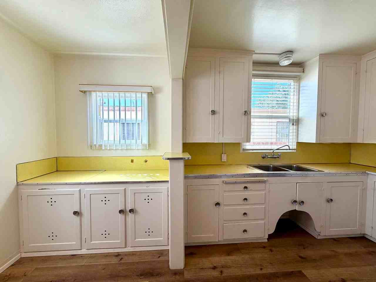 4511 52nd St - Photo 6 of 15