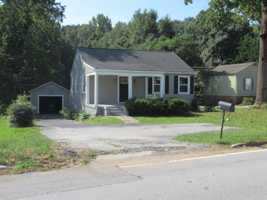 featured image of 831 Cedar St