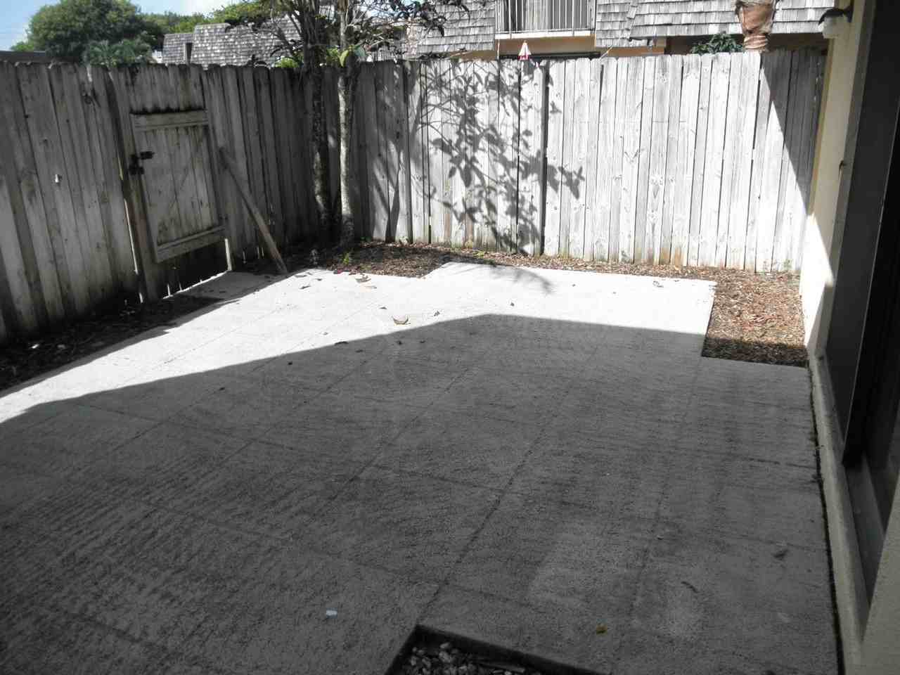 269 Arabian Rd - Photo 3 of 16