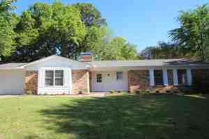 featured image of 701 Fair Ln