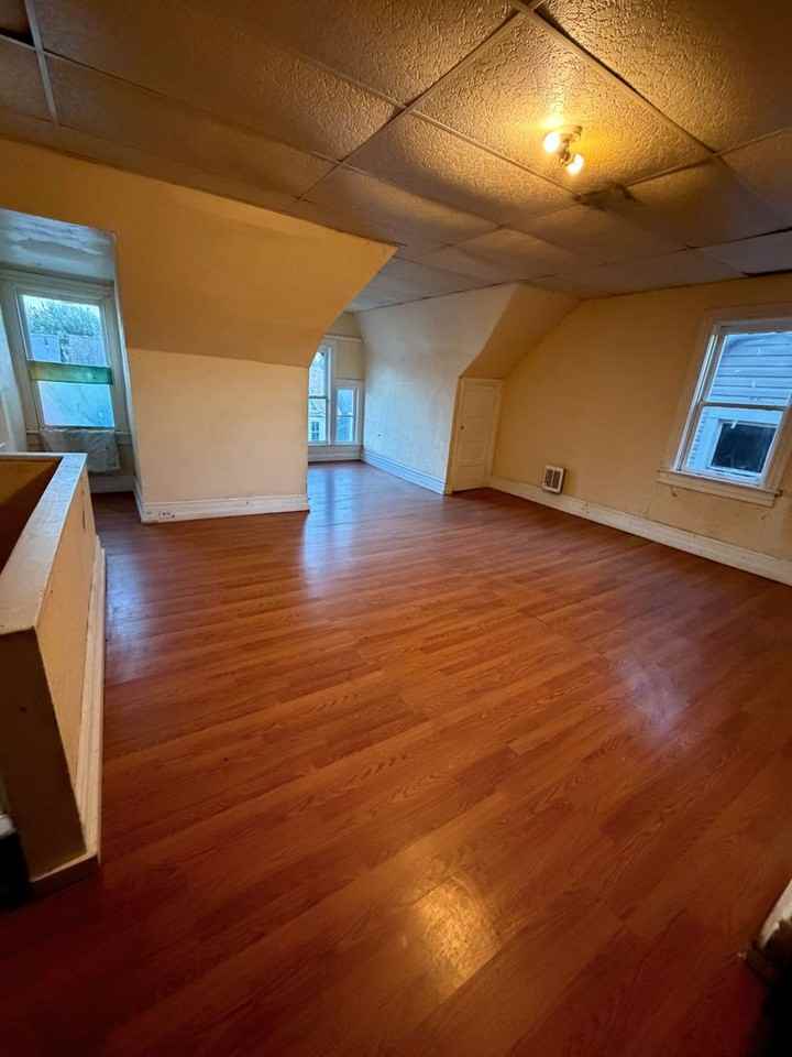 2526 Beale Ave - Photo 3 of 11