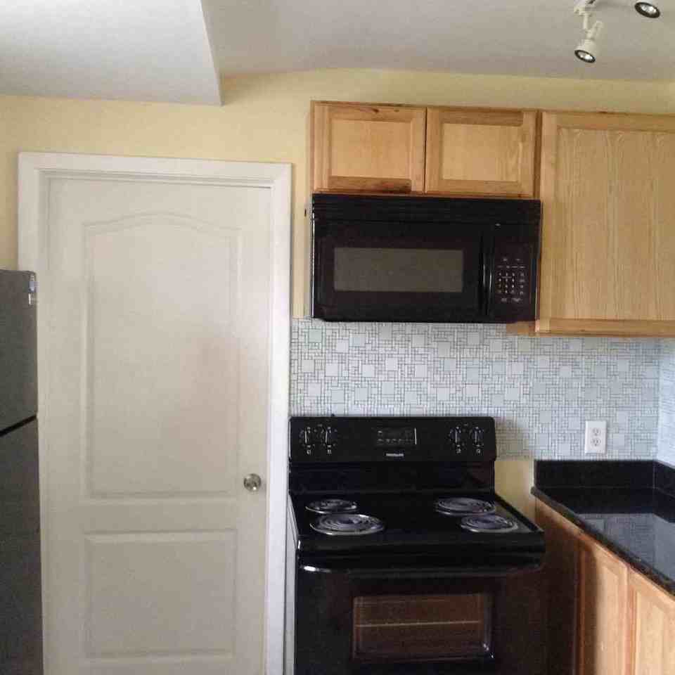 800 Lucaya Dr - Photo 4 of 12