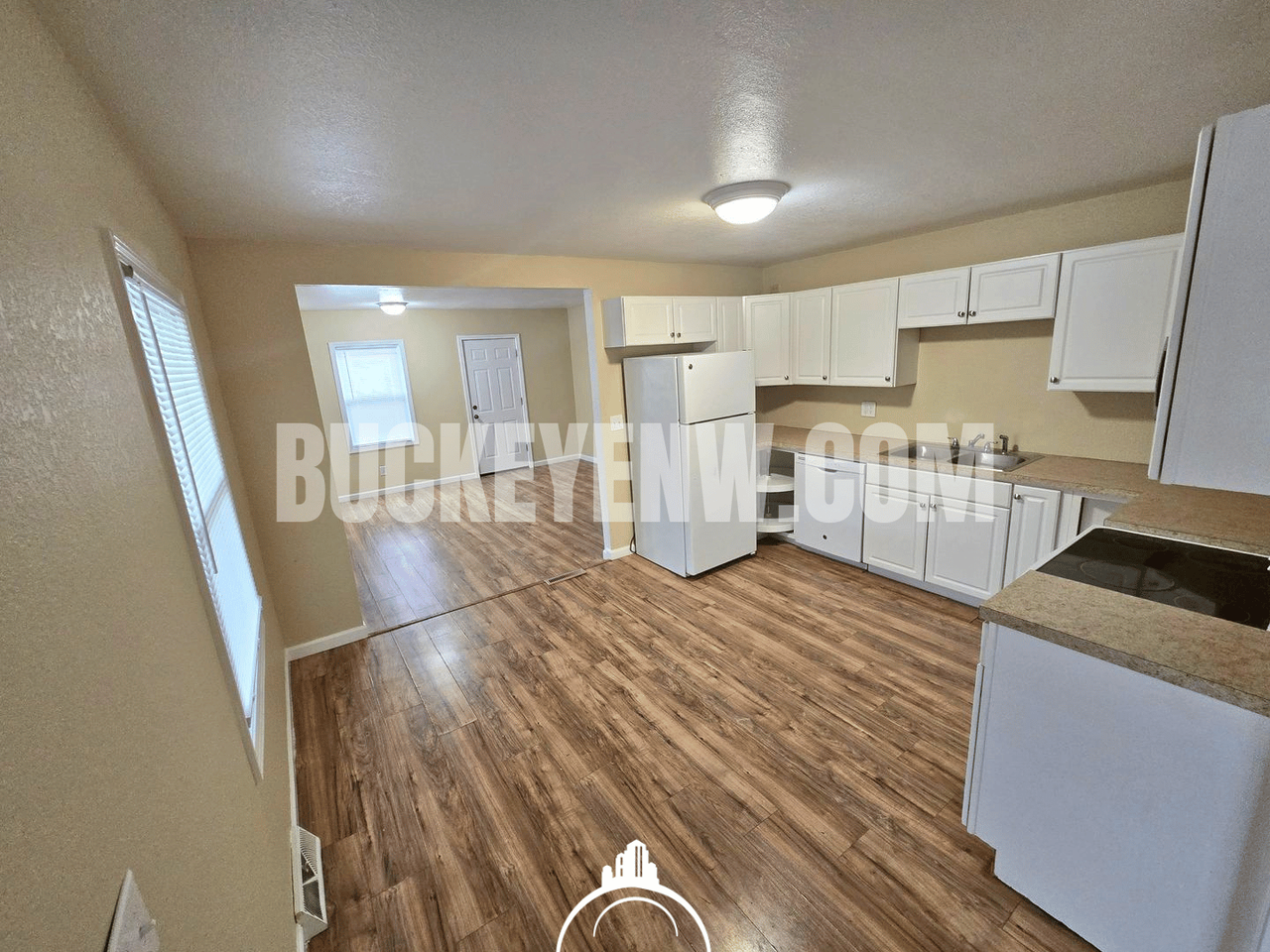 3725 Terrace Dr - Photo 2 of 10