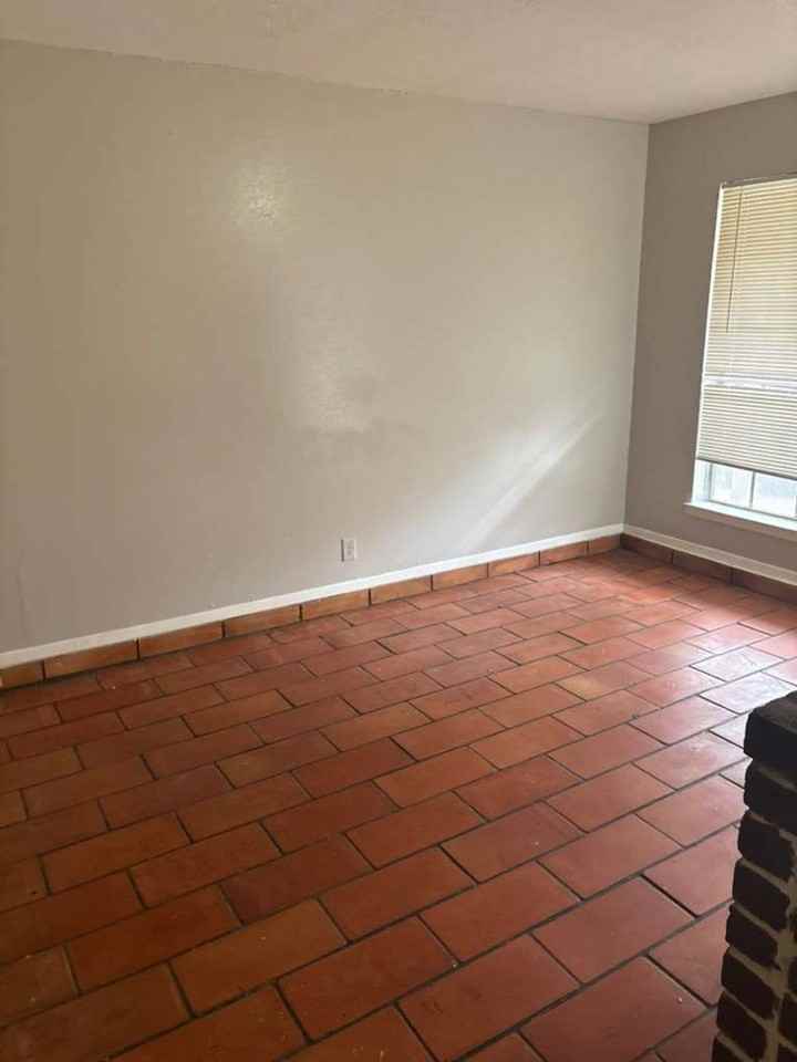 6019 Victory Dr - Photo 5 of 10