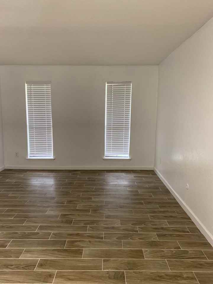 5625 Antoine Dr #1118 - Photo 6 of 11