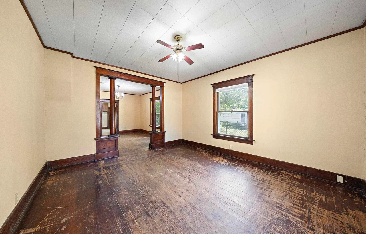 537 E Avenue B - Photo 7 of 26