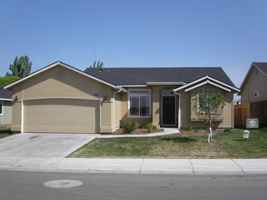featured image of 560 E Blue Heron St