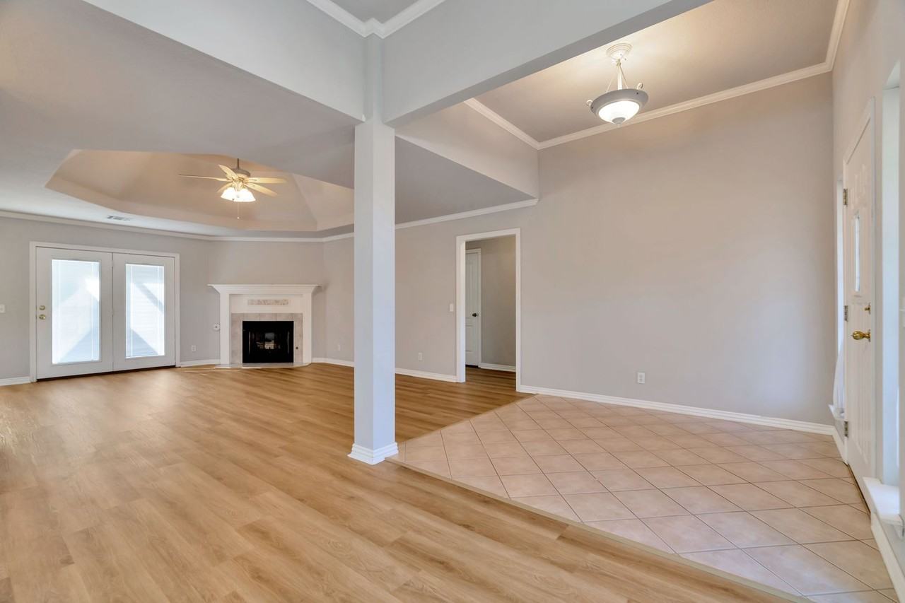 827 Nicholson Ave - Photo 5 of 27