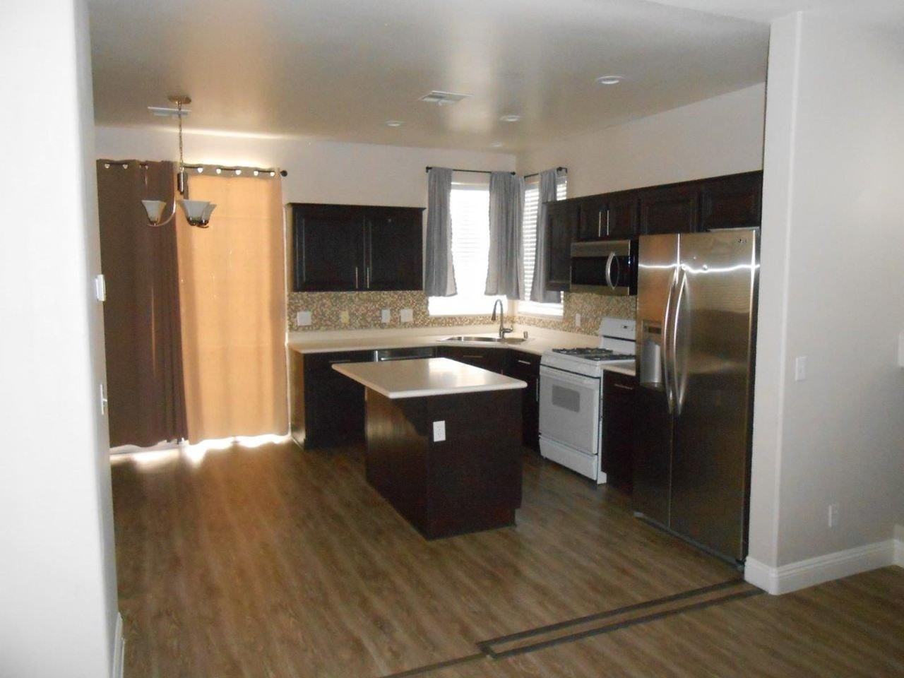 1705 Havercamp St - Photo 6 of 33