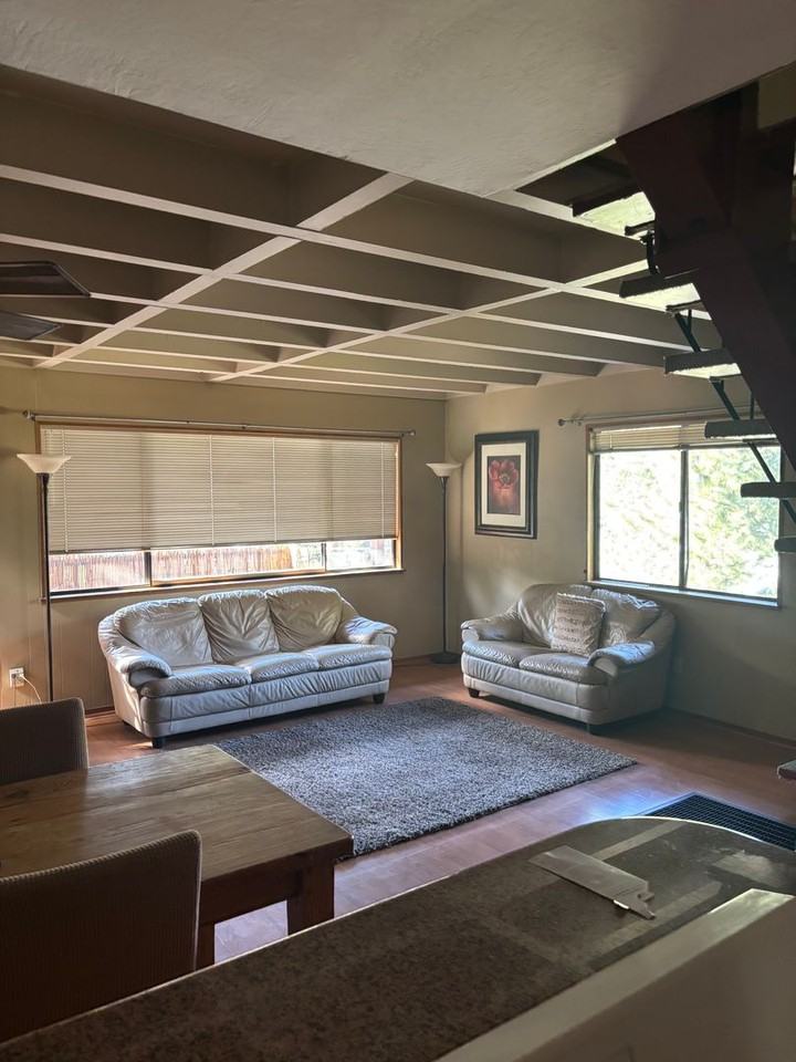 1440 Commonwealth Dr - Photo 3 of 11