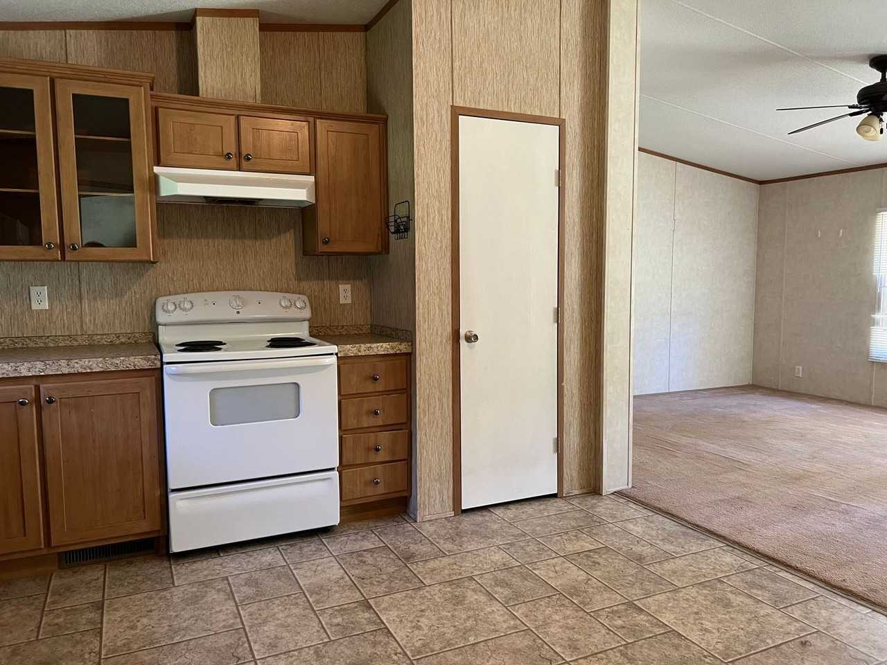4067 Gallemore Ln - Photo 3 of 13