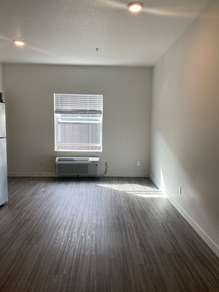 Jessup Place - 15plex - Photo 4 of 22
