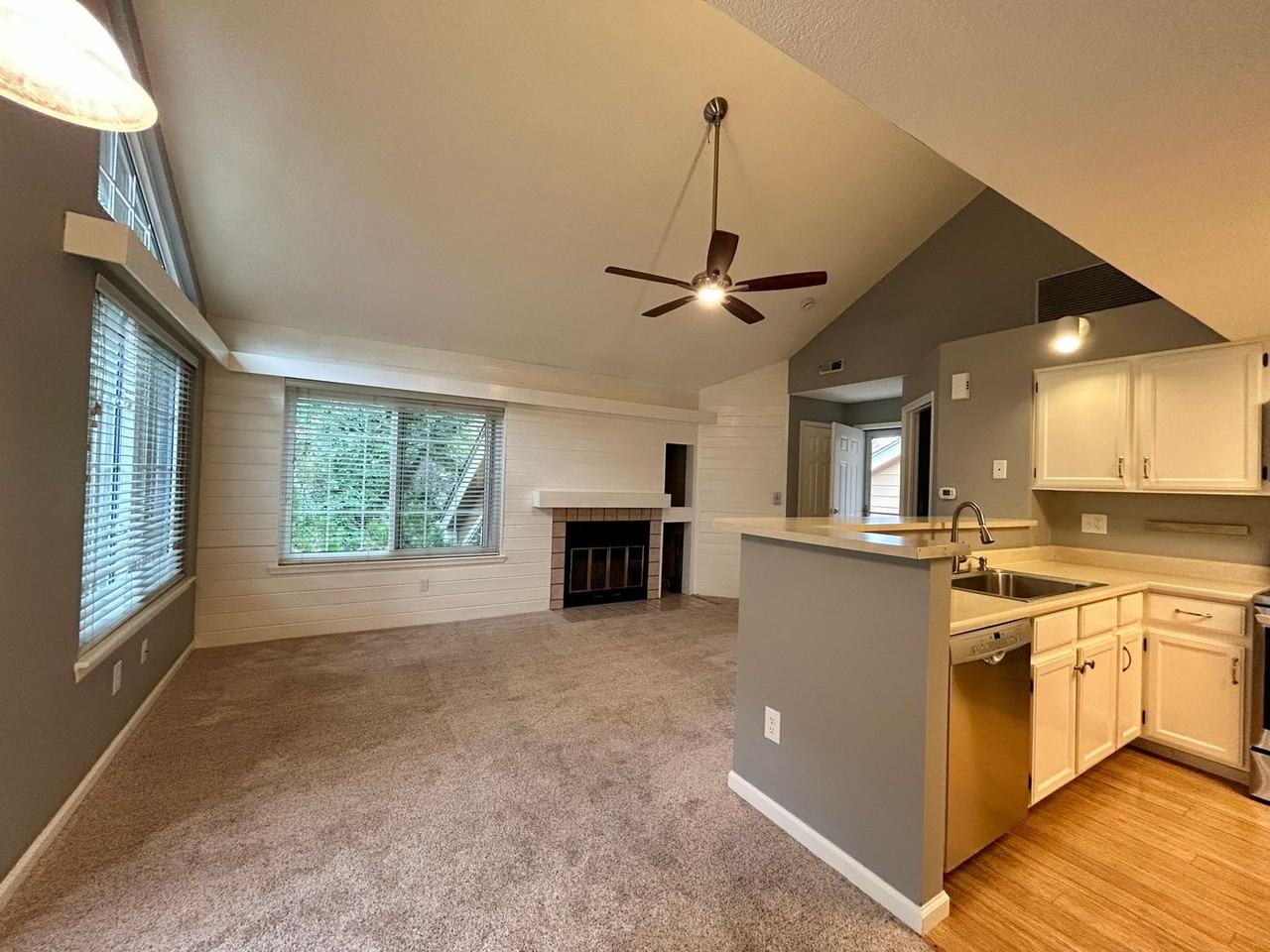 6054 Gunbarrel Ave #D - Photo 6 of 24