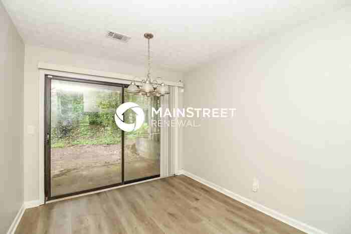 1509 Dillard Rd - Photo 5 of 16