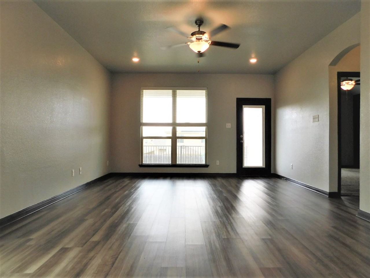 3405 Addison St - Photo 4 of 28