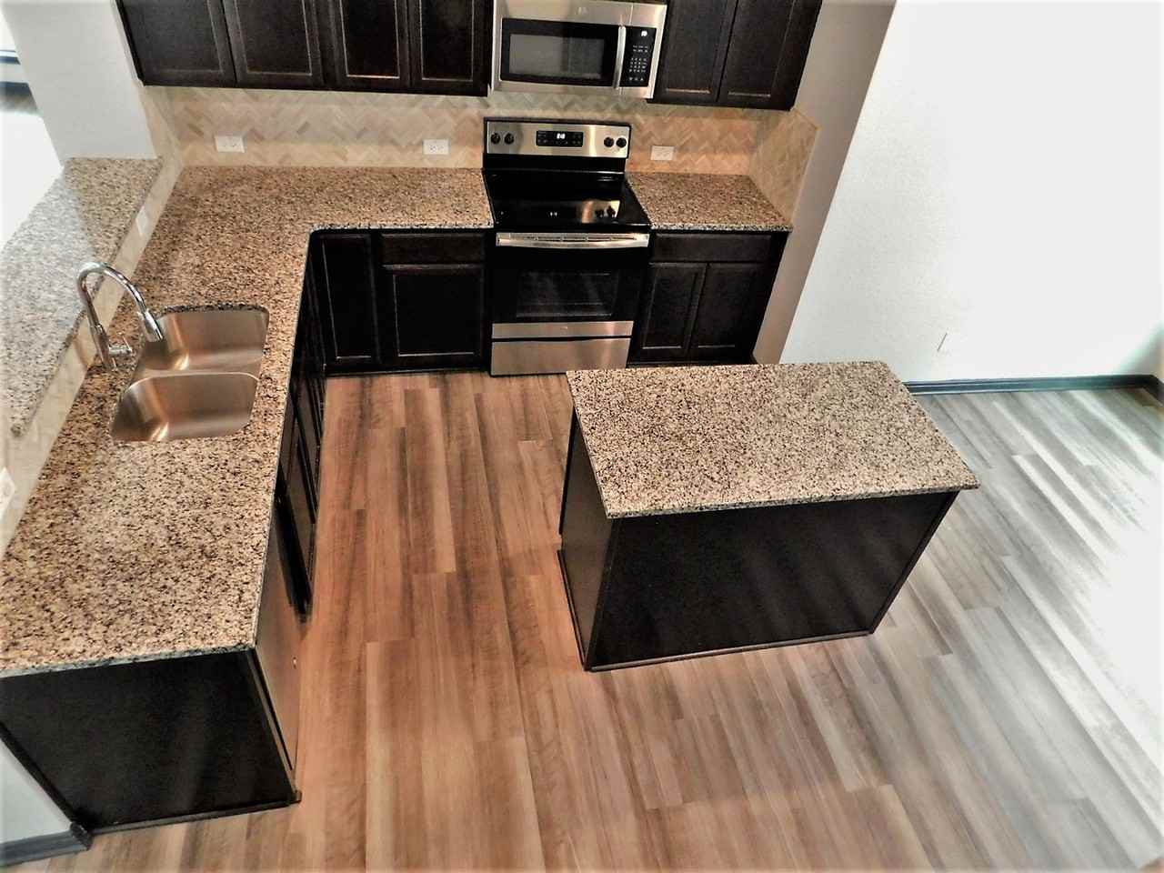 3405 Addison St - Photo 6 of 28