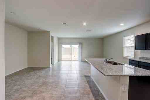 1926 W Pima Ave - Photo 4 of 16