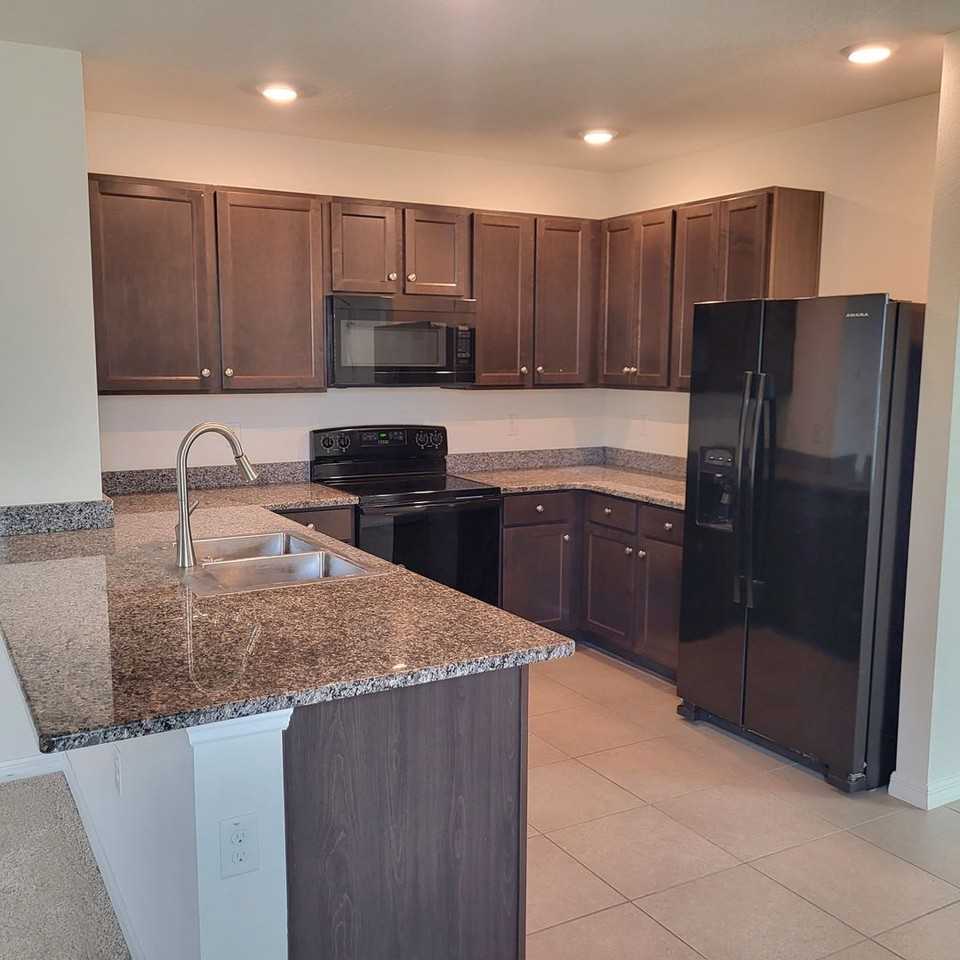 10836 Trailing Vine Dr - Photo 5 of 20