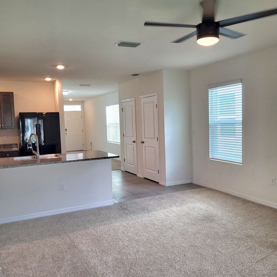 10836 Trailing Vine Dr - Photo 6 of 20